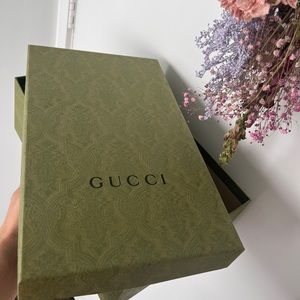 Gucci shoe box + bag